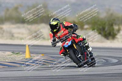 media/Jan-15-2026-Racers Edge (Thu) [[dfebeb70ab]]/3-B Group/Session 4 (Turn 5)/